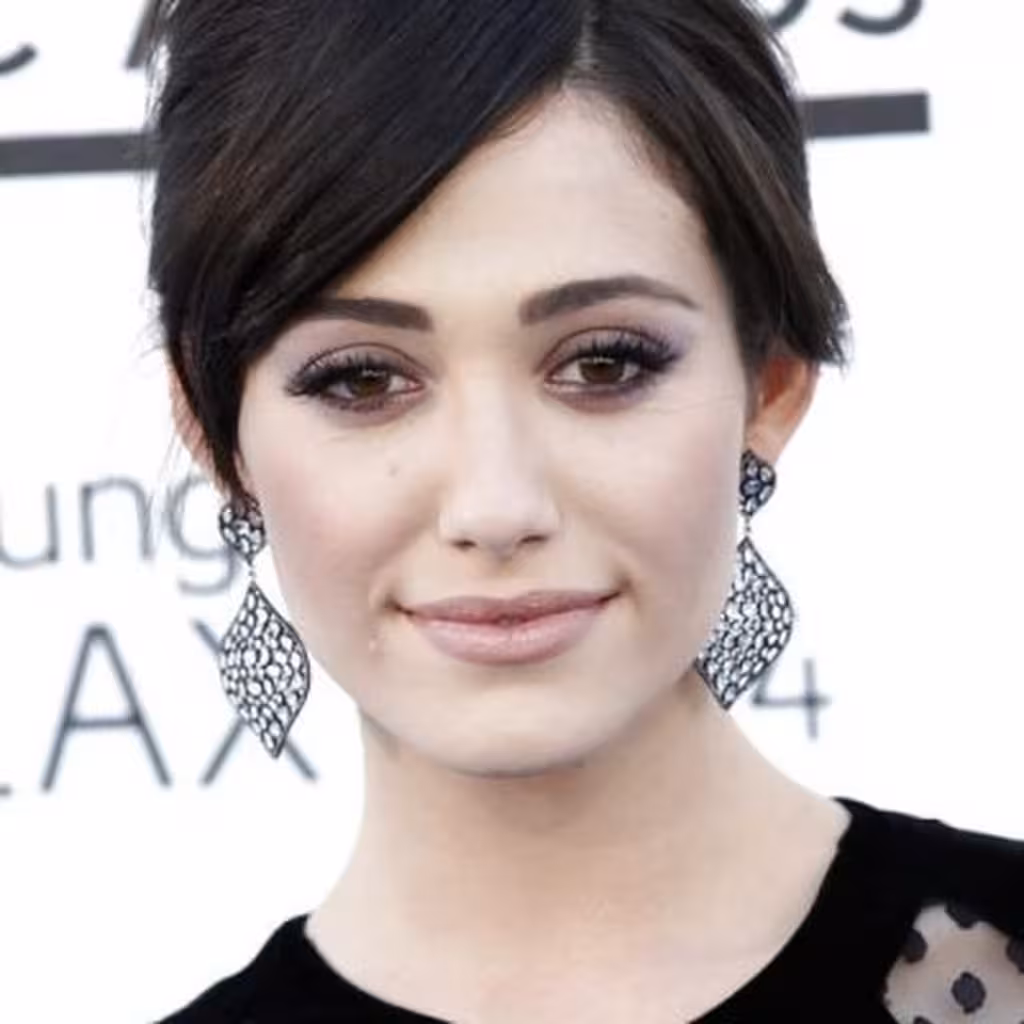 Emmy Rossum photo 10